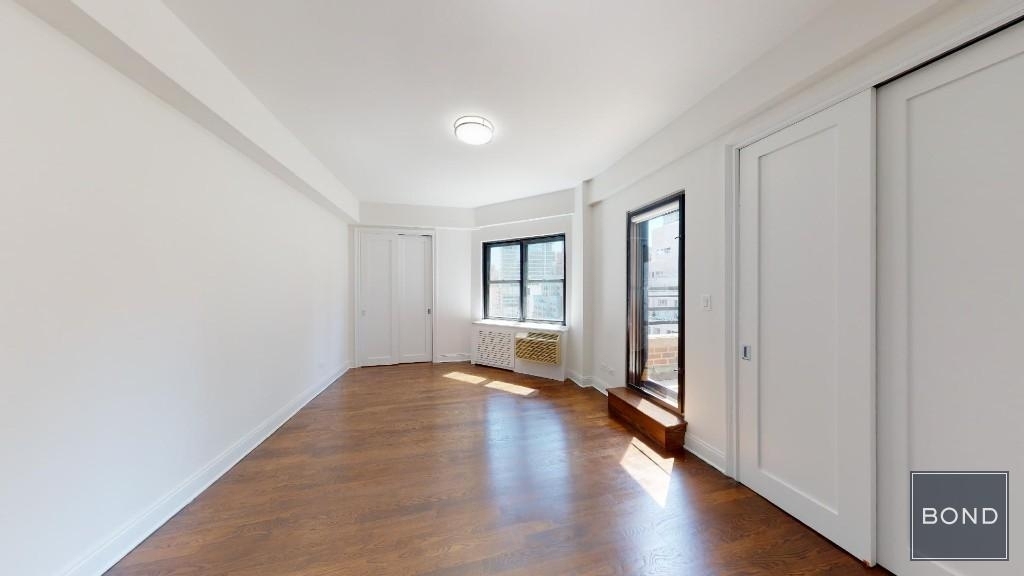 157 East 57th Street - Photo 8