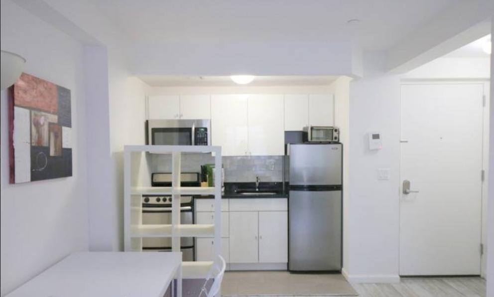 521 West 48th Street - Photo 3