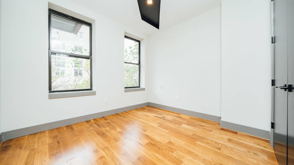 675 Grand Street - Photo 17