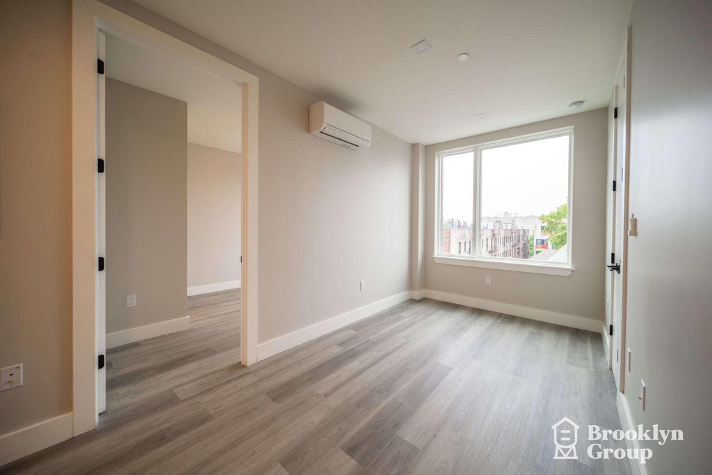 1565 New York Avenue - Photo 1