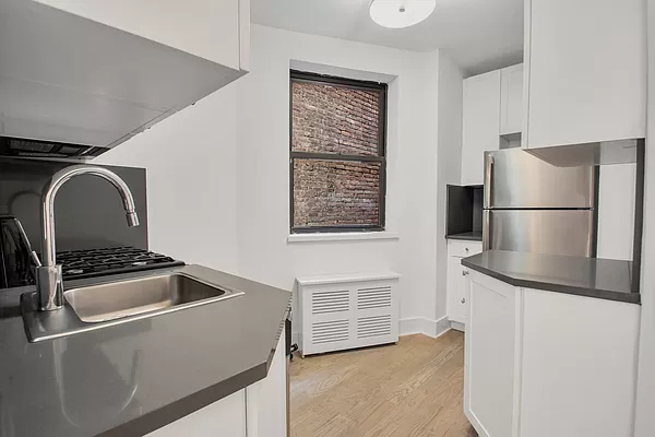 414 West 49th Street - Photo 1