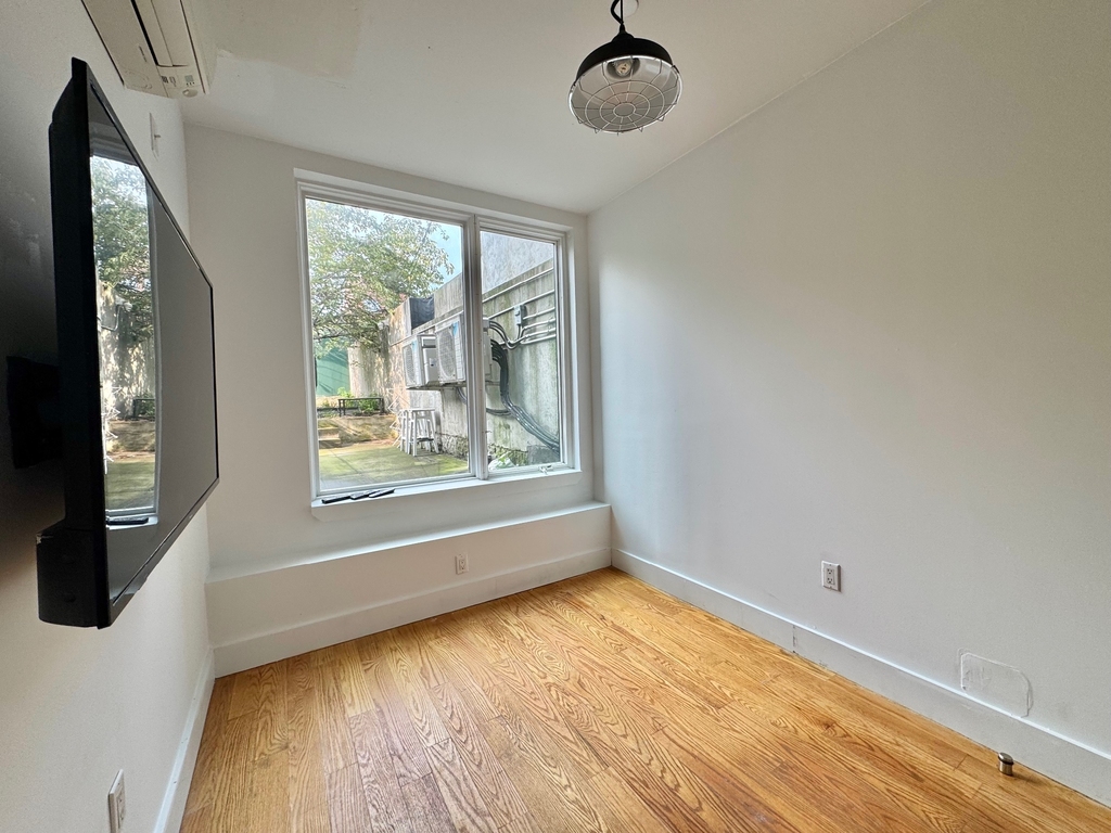 189 Johnson Avenue - Photo 5