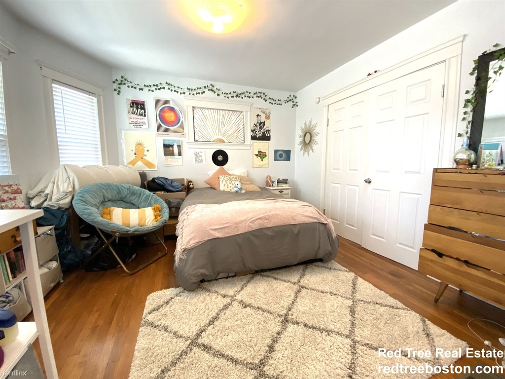 4 Vassar St Apt 1 - Photo 6