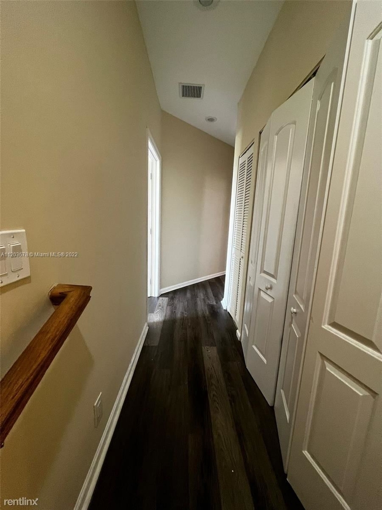 2307 Washington St Apt 6 - Photo 7