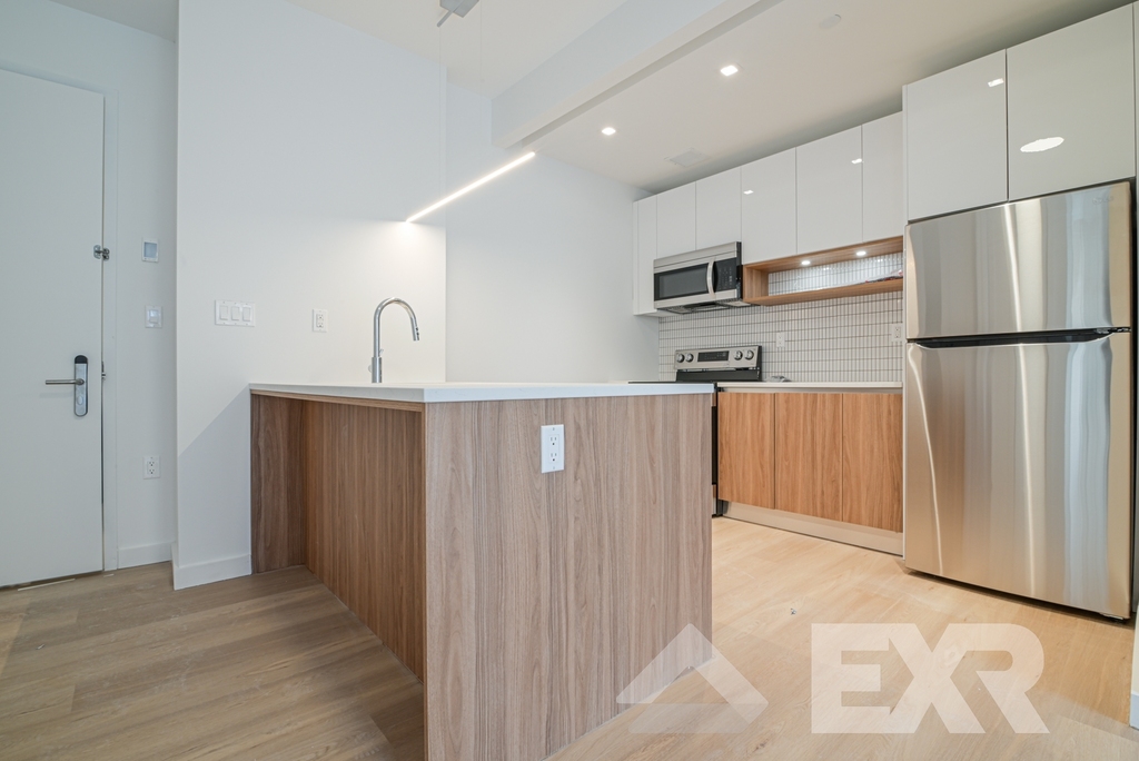 100 Lenox Road - Photo 1