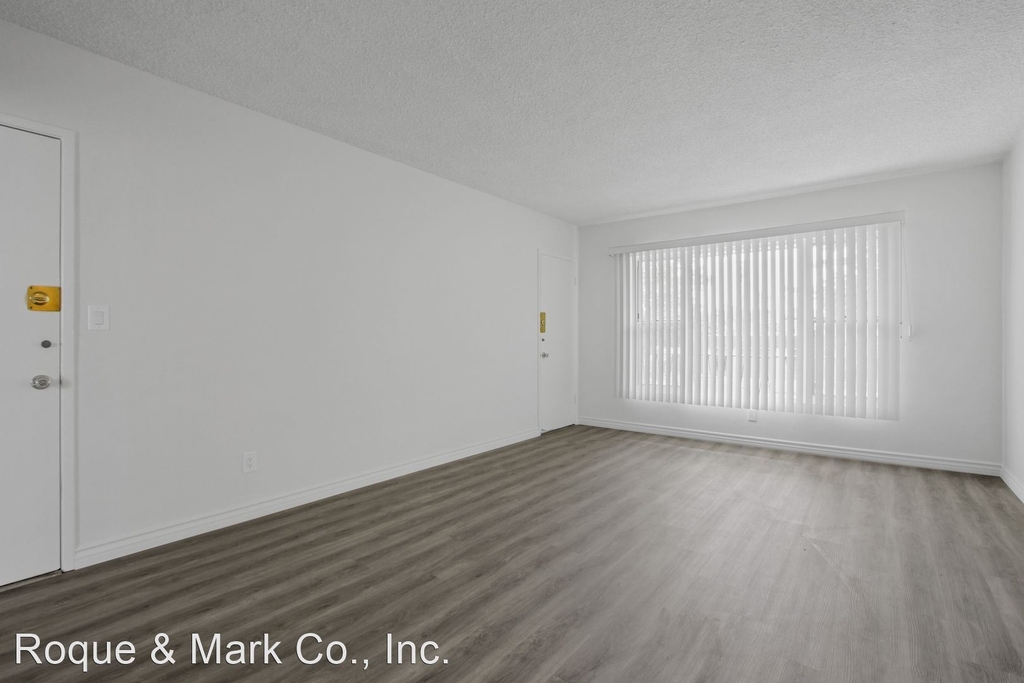 402 Montana Avenue - Photo 2