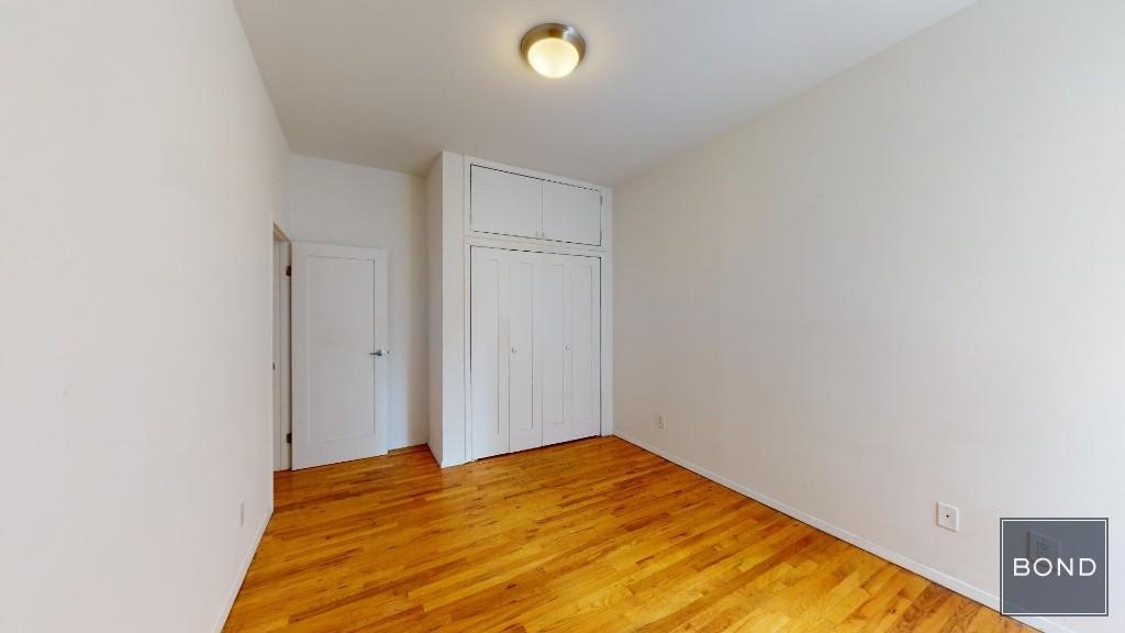 1297 Lexington Avenue - Photo 5