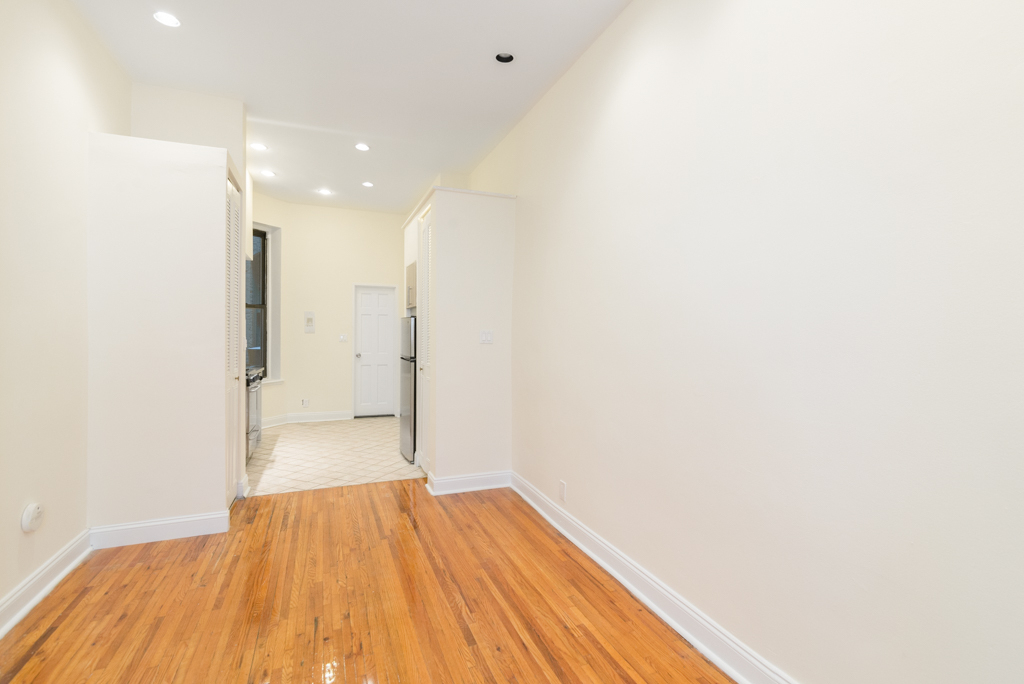 328 East 93 Street - Photo 2