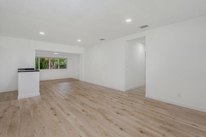 13641 Ne Miami Court - Photo 10