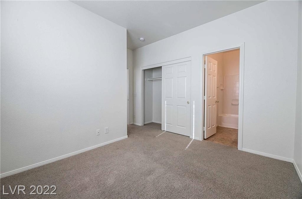 10194 Sunshine Village Place - Photo 14