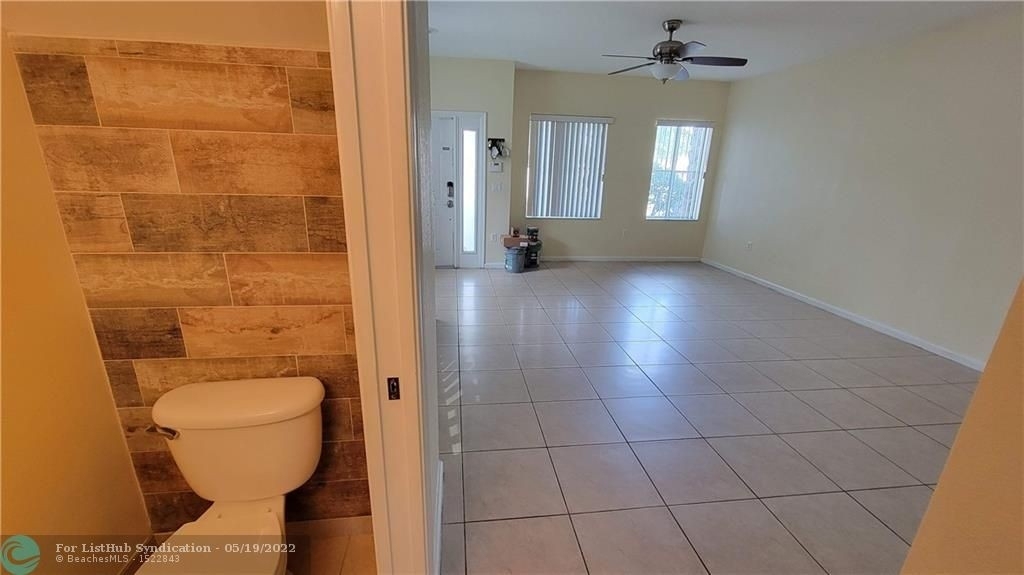 2864 Sw 83rd Ave - Photo 9