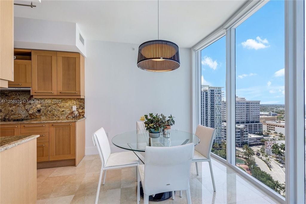 333 Las Olas Way - Photo 6