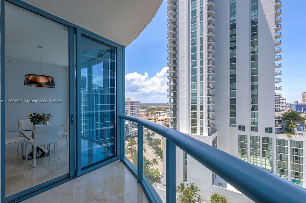 333 Las Olas Way - Photo 21