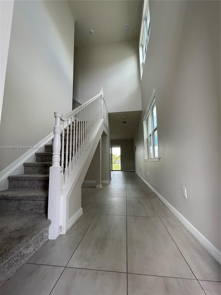 4615 Greenway Dr - Photo 26