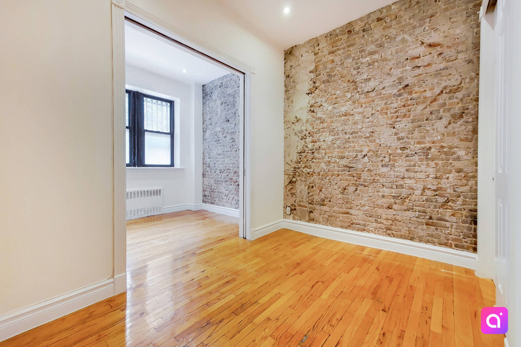 228 East 84th St - Photo 3