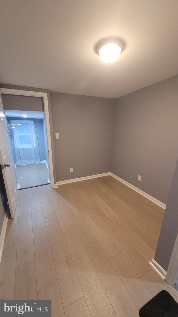 1112 Mckean Avenue - Photo 9