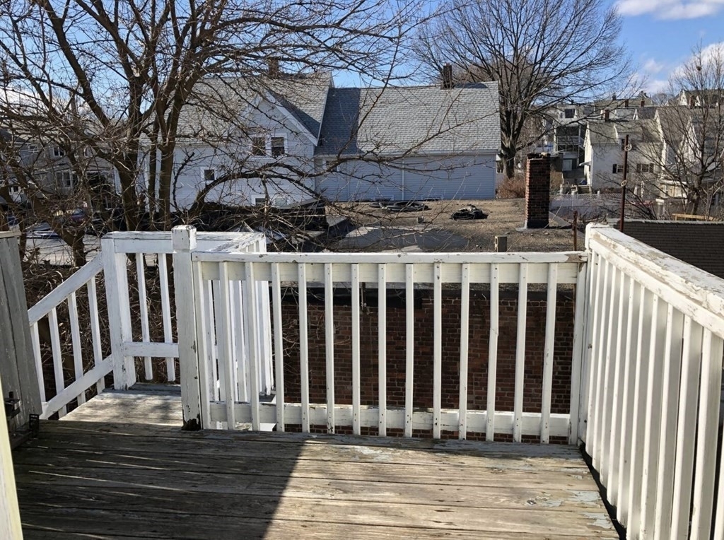 138 Ferry St - Photo 17