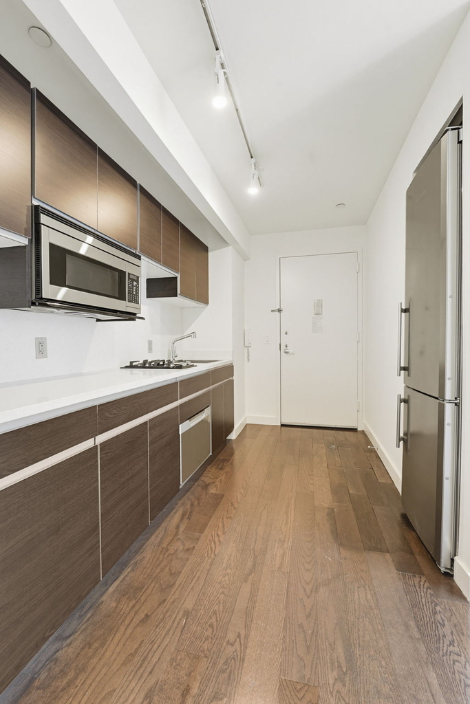 116 John Street - Photo 2