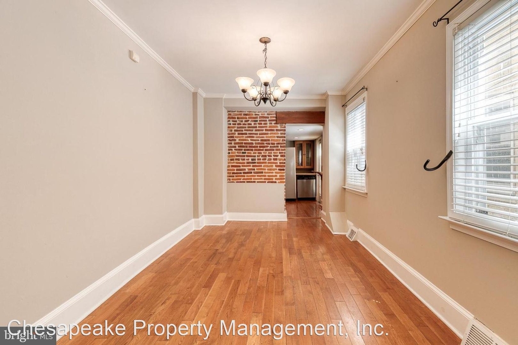 2112 Bank Street - Photo 6