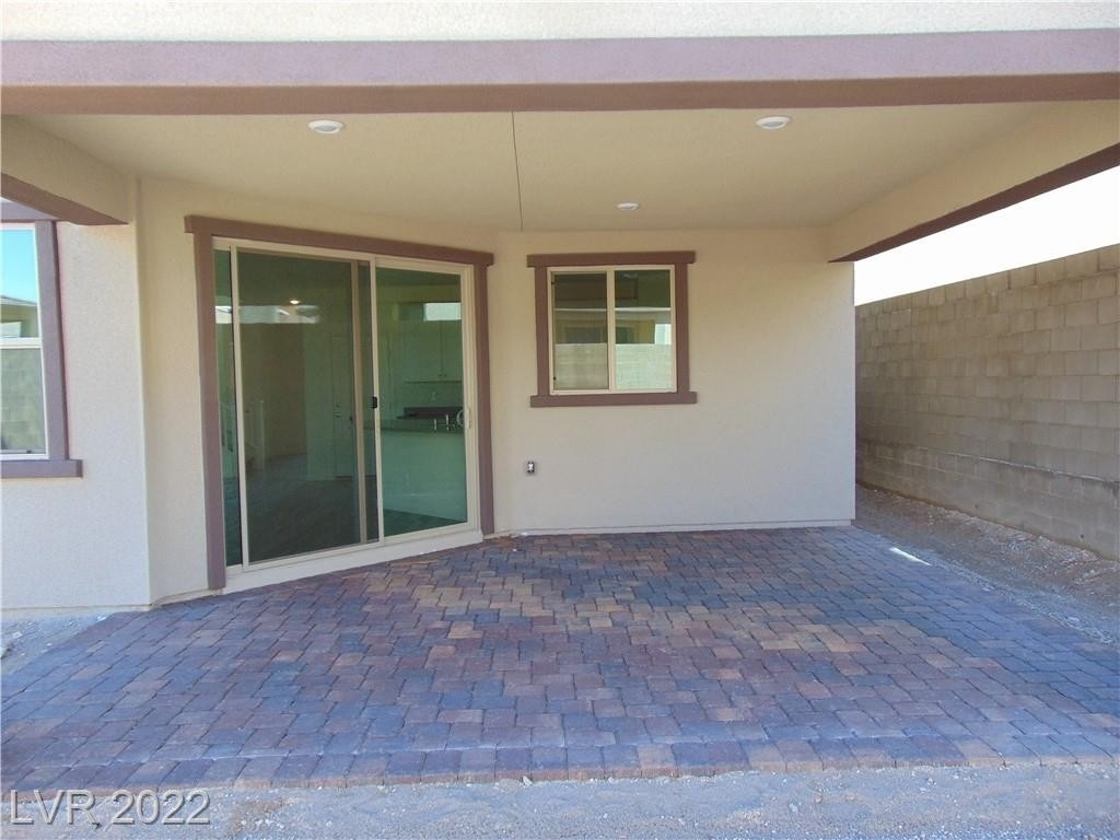 868 Riverlawn Place - Photo 14