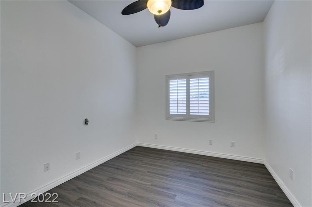 8709 Wintry Garden Avenue - Photo 27