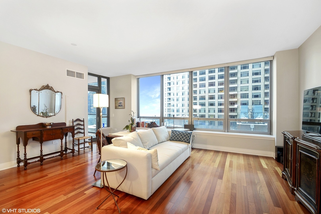 600 N Lake Shore Drive - Photo 31