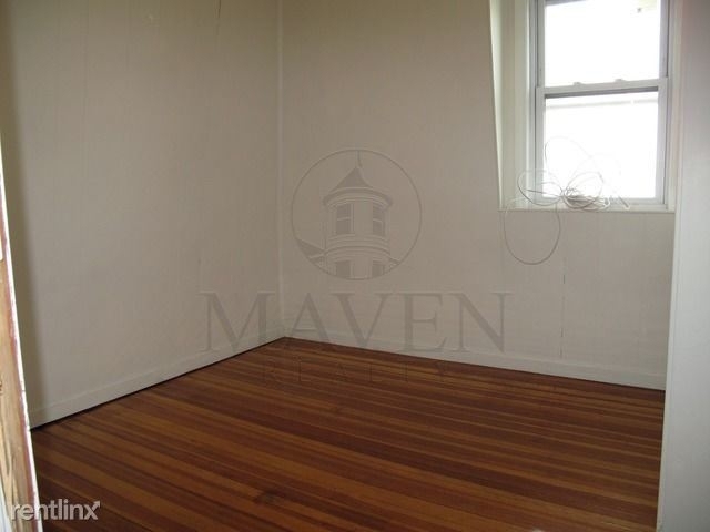 148 Broadway - Photo 3