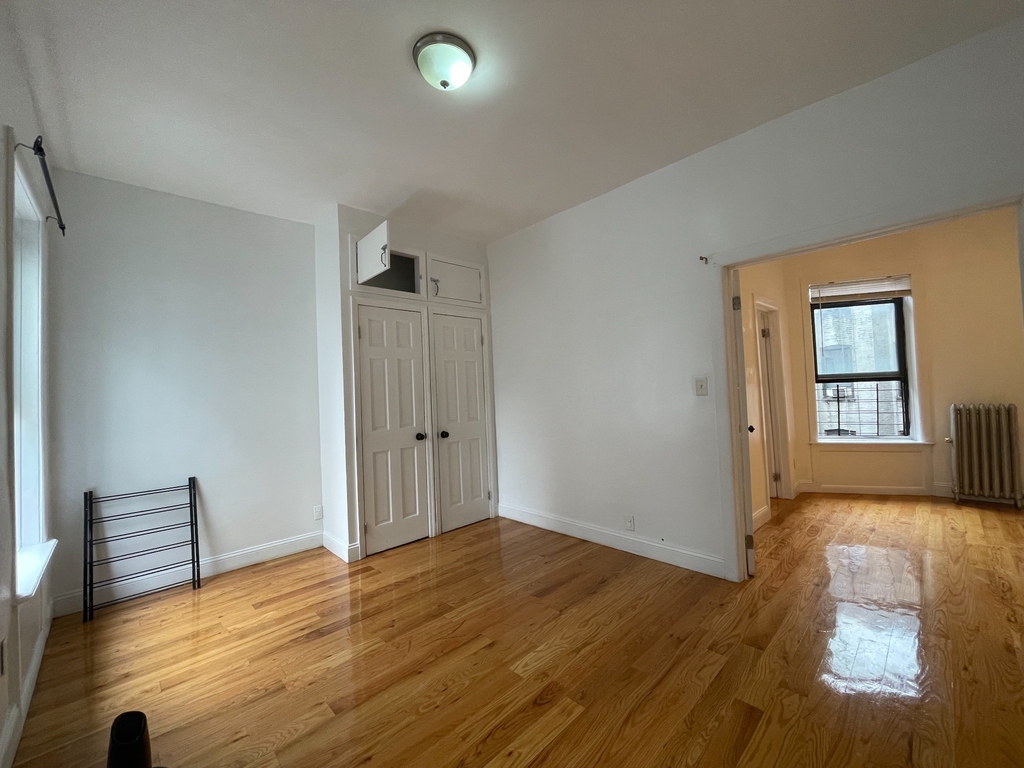 515 West 175th Street - Photo 7