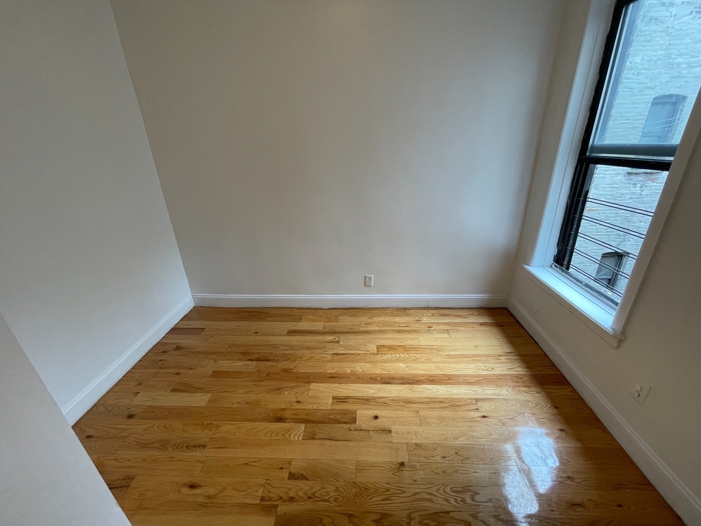 515 West 175th Street - Photo 5