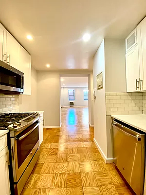 555 East 78th Street - Photo 7