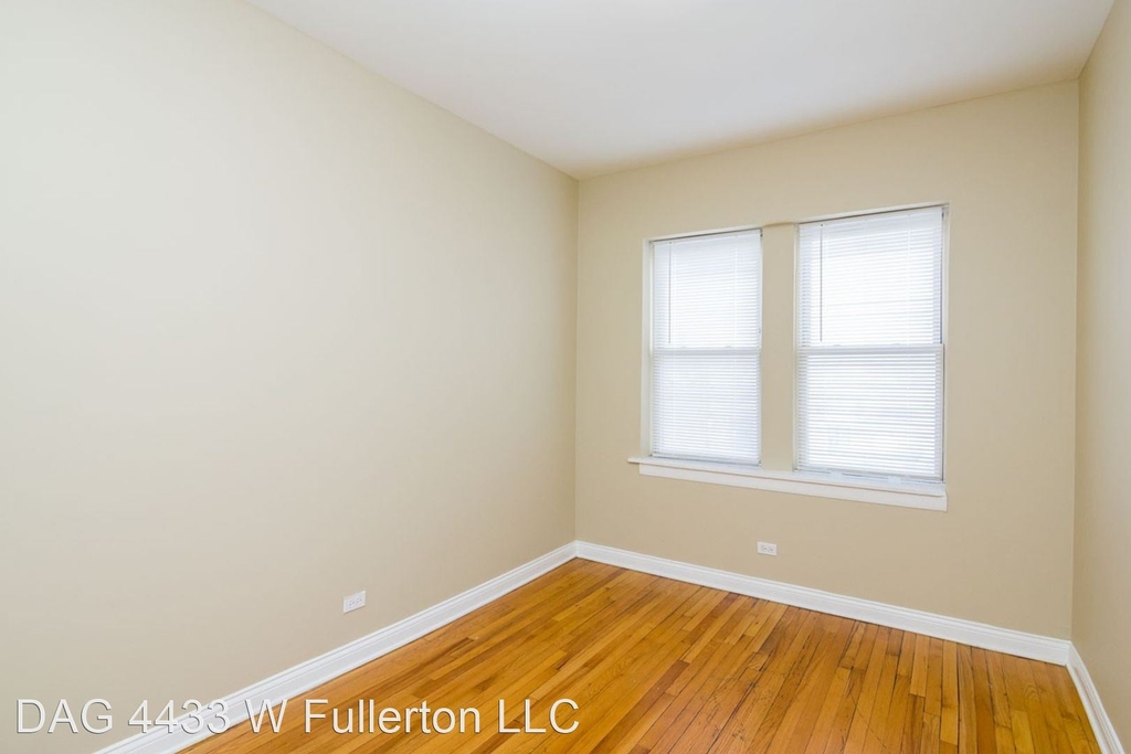 4433 W Fullerton Ave - Photo 3