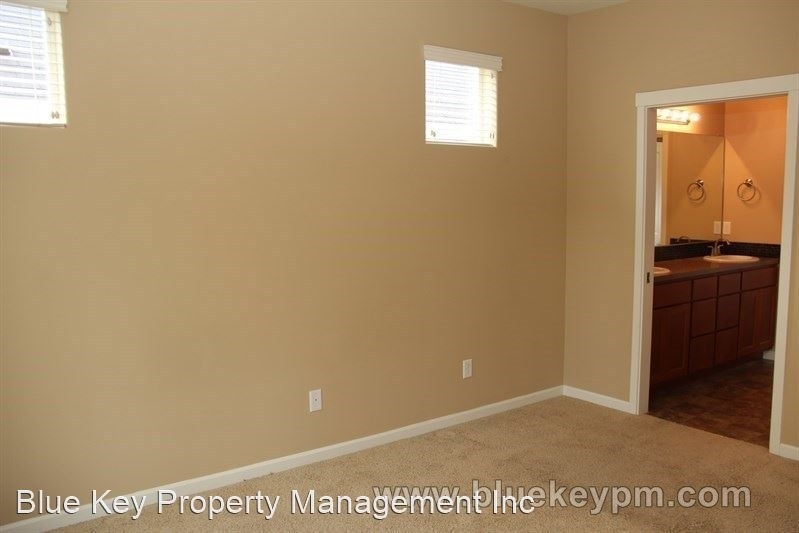 1200 Se Rasmussen Blvd - Photo 6