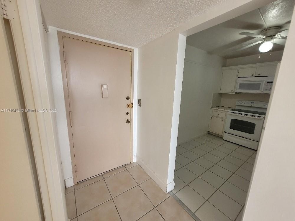 1200 Ne Miami Gardens Dr - Photo 9