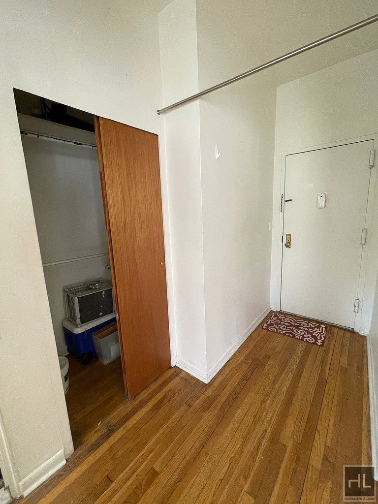 1585 Third Ave - Photo 6