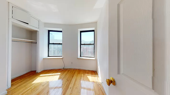 104 Second Ave - Photo 6