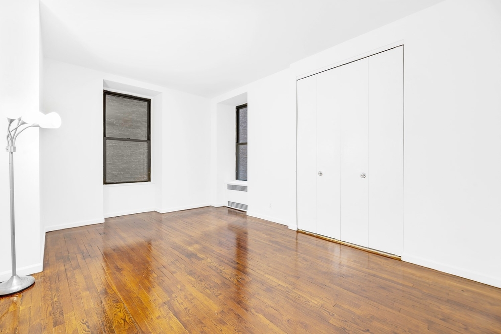 121 Madison Avenue - Photo 3