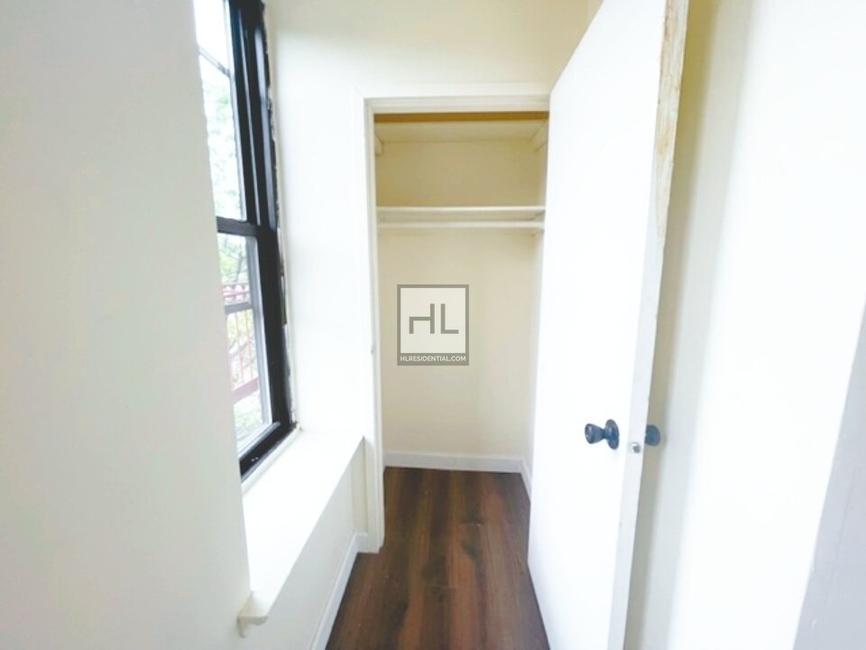 1102 Avenue K - Photo 6