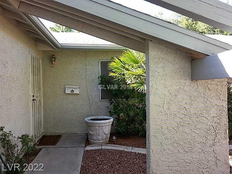 2900 Matterhorn Way - Photo 1