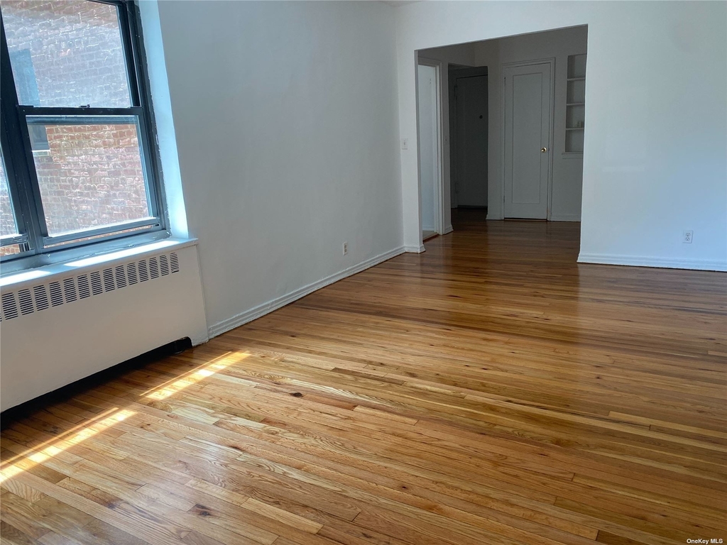 21 Schenck Avenue - Photo 3