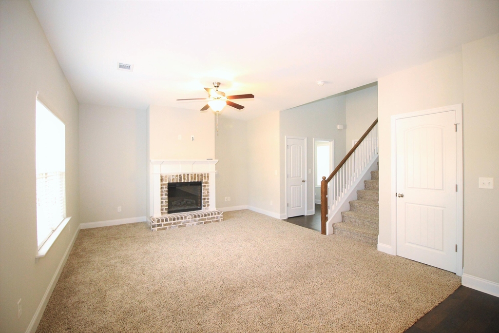 2138 Kinsale Avenue - Photo 1