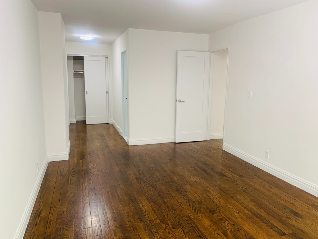 405 East 56th Street - Photo 10