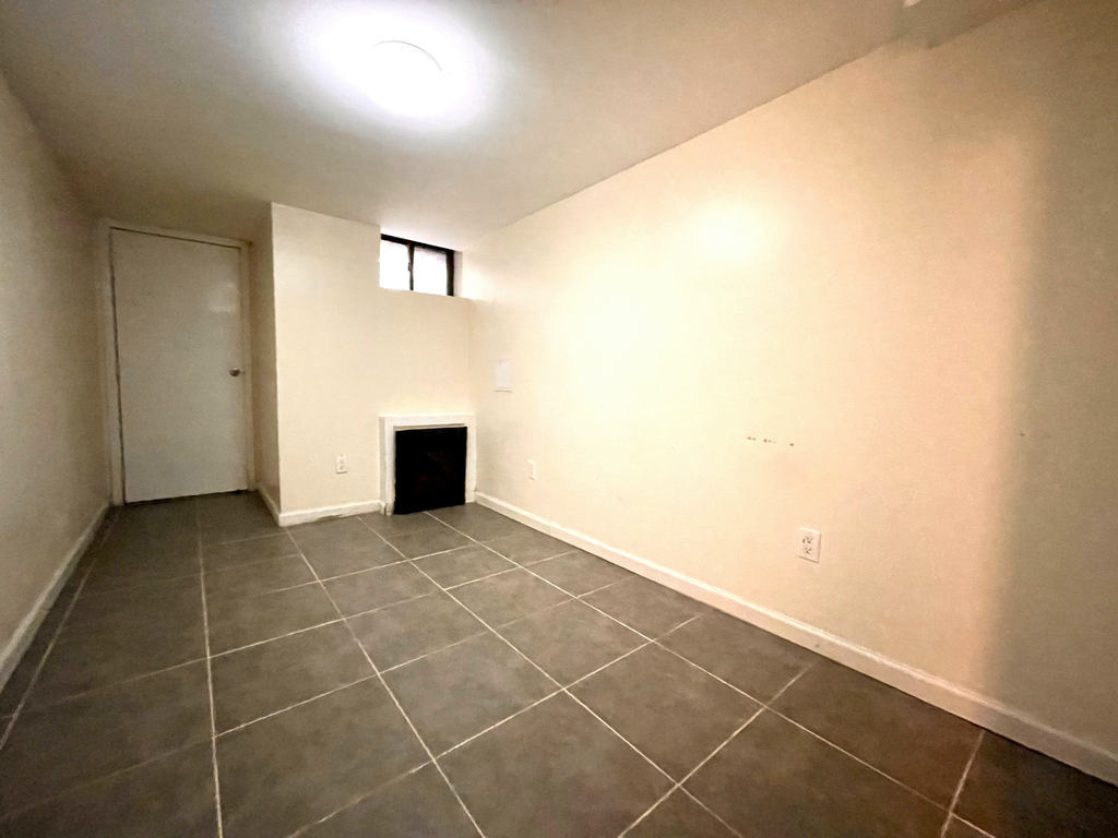 1345 Hancock Street - Photo 15