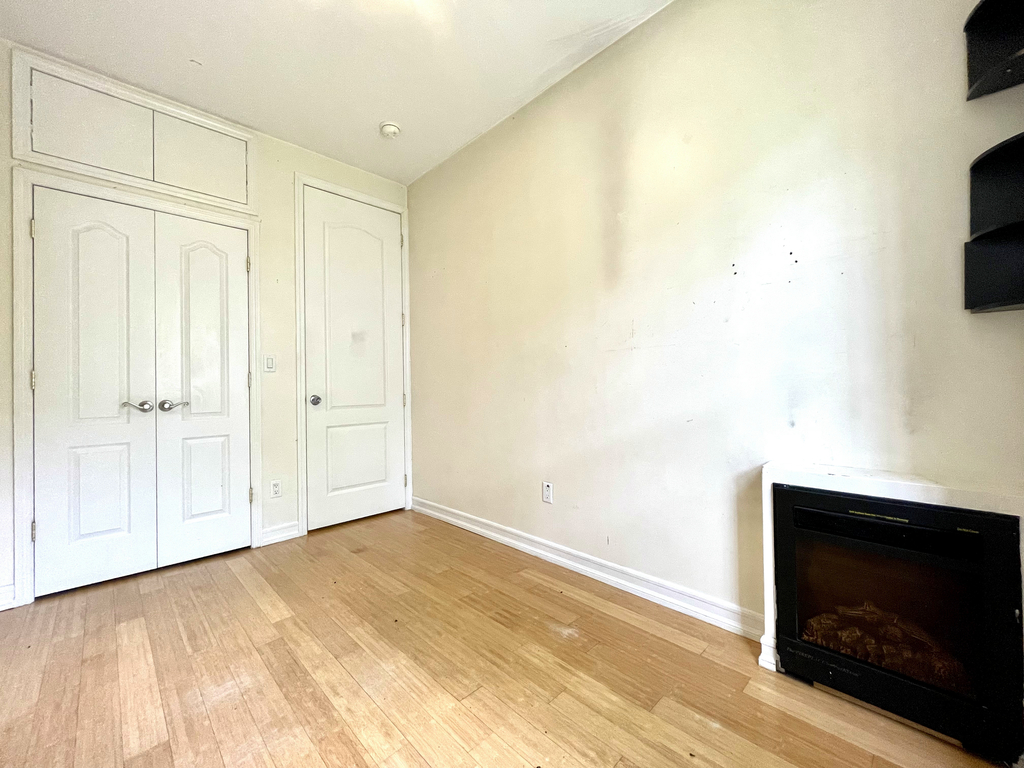 1345 Hancock Street - Photo 5