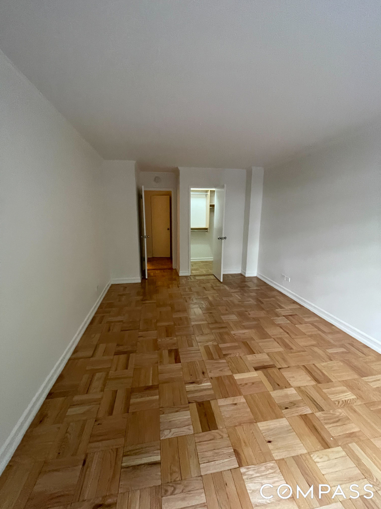 220 East 63rd Street - Photo 3