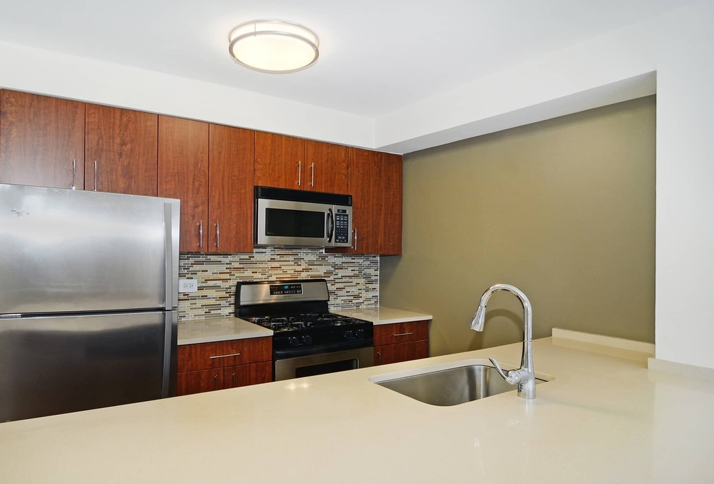 120 West 21st Street - Photo 11