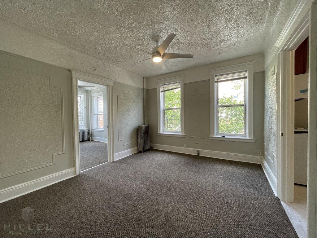 1683 Woodbine Street - Photo 2