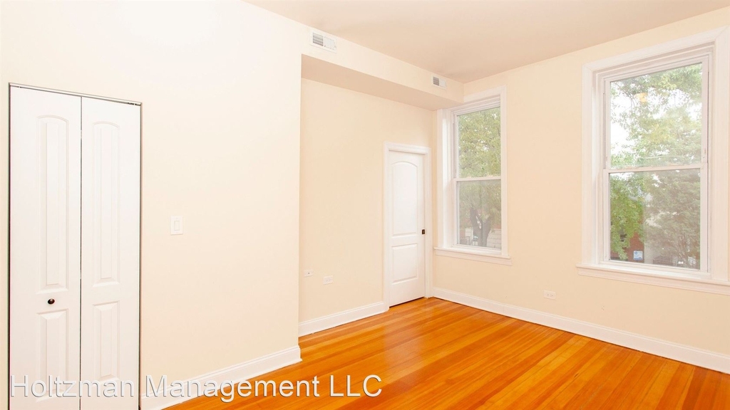 1903 W Dickens Ave - Photo 1