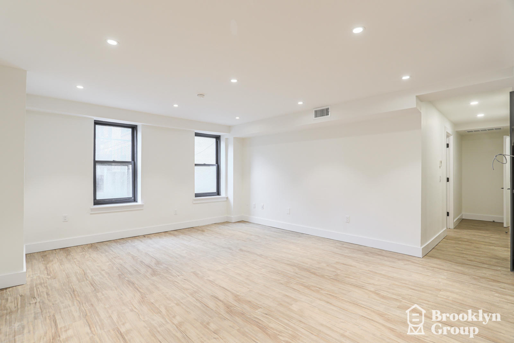 781 Washington Avenue - Photo 1