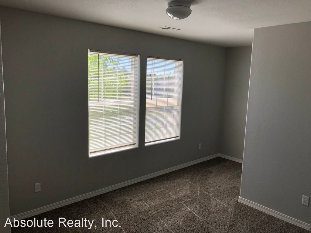 2227 Winter Blossom Point - Photo 18