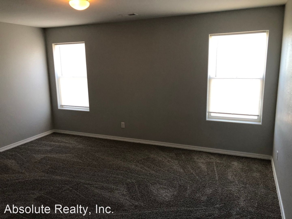 2227 Winter Blossom Point - Photo 15